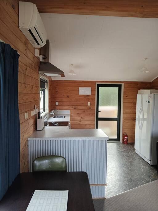 Manapouri Beech Haven Villa Buitenkant foto