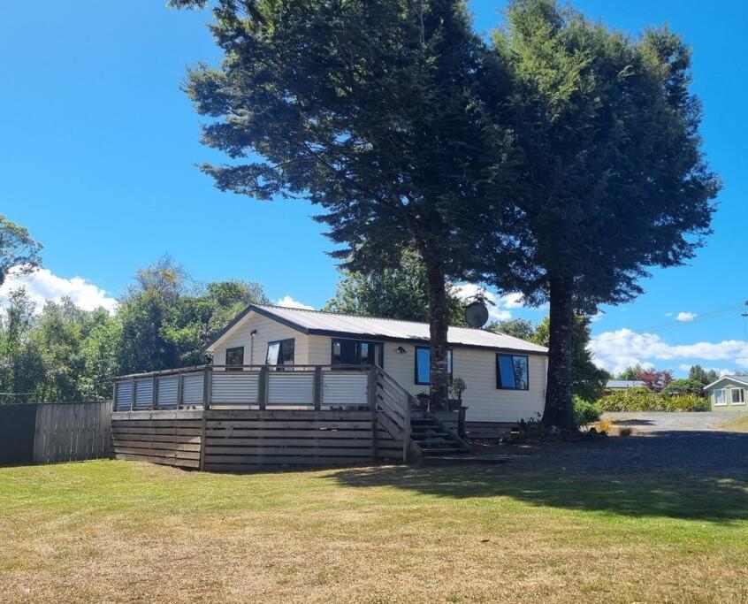 Manapouri Beech Haven Villa Buitenkant foto