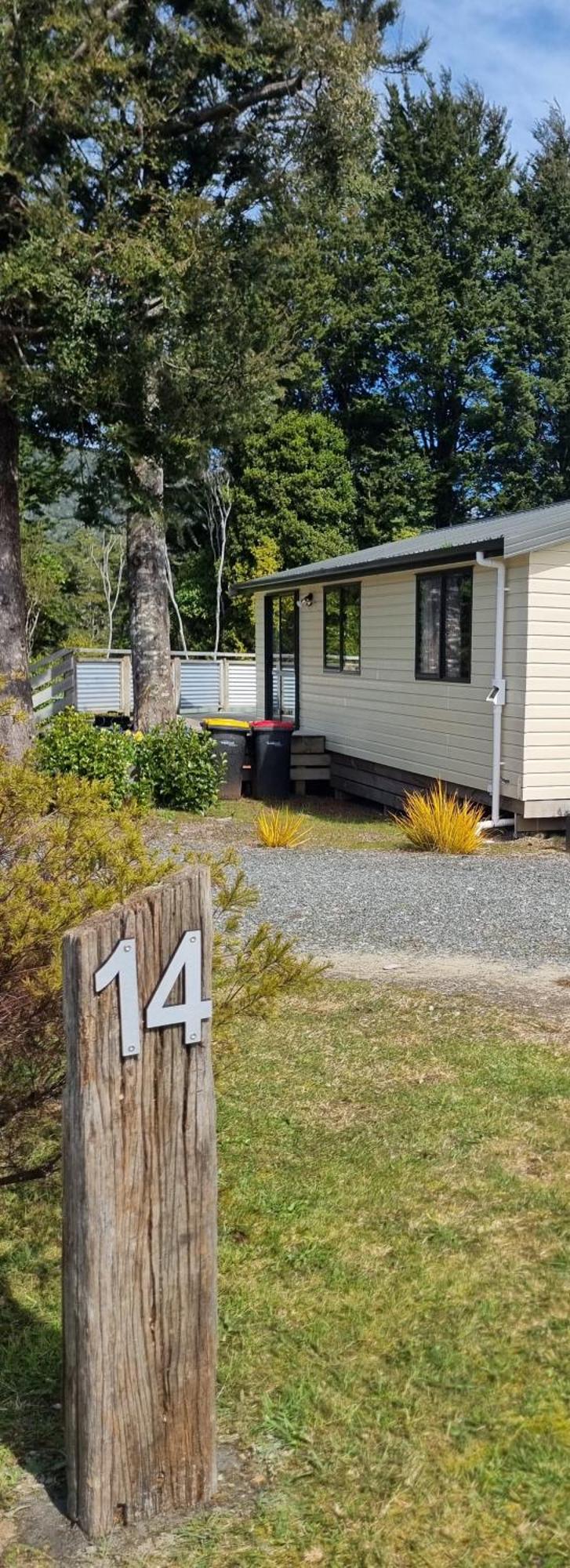 Manapouri Beech Haven Villa Buitenkant foto